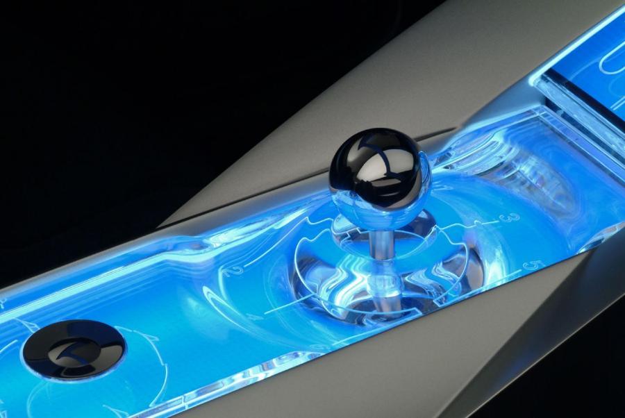  Lexus LF-C Concept 2004 года  (фото 107 из 112)